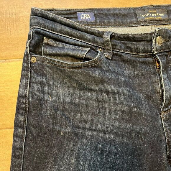 Lucky Brand Jeans Womens Size 6/28 Blue Denim Dark Wash       4 - Picture 2 of 9